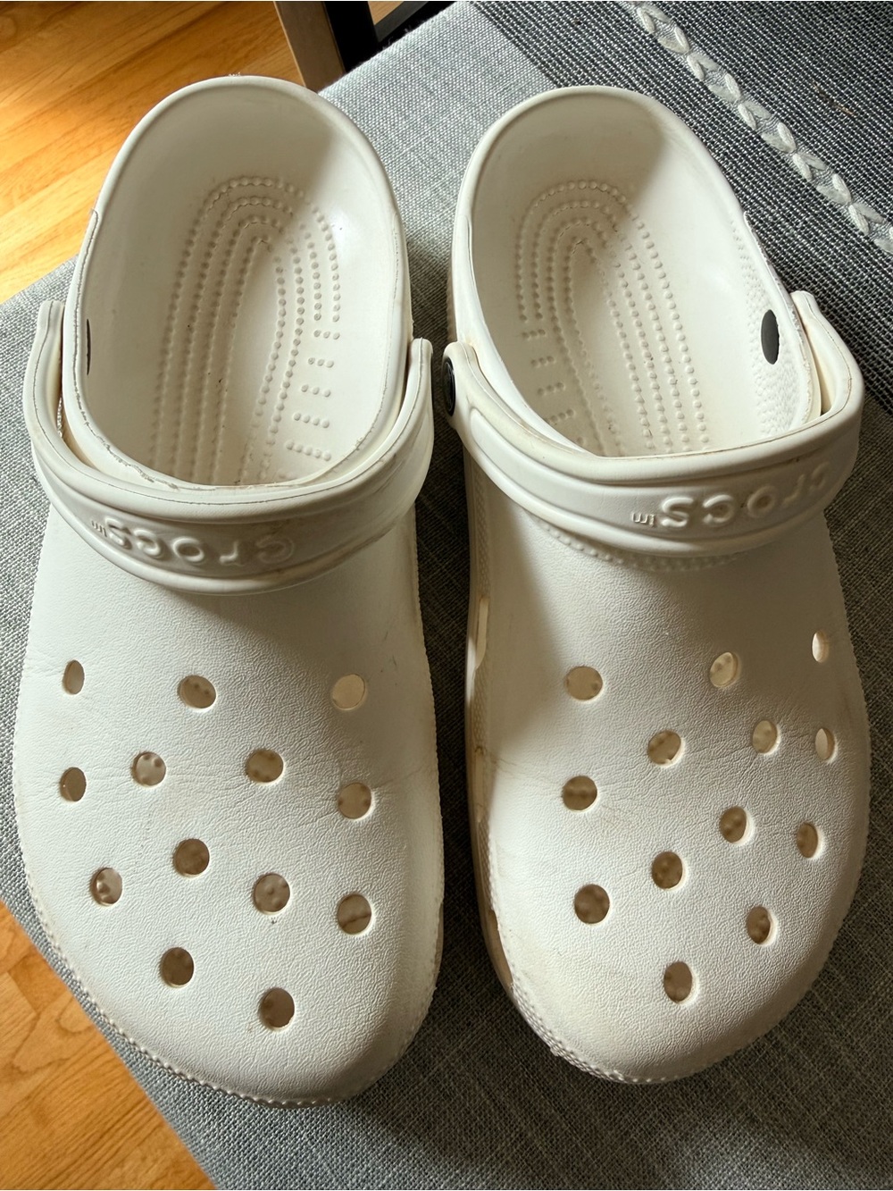 Crocs Classic: White size M9/W11